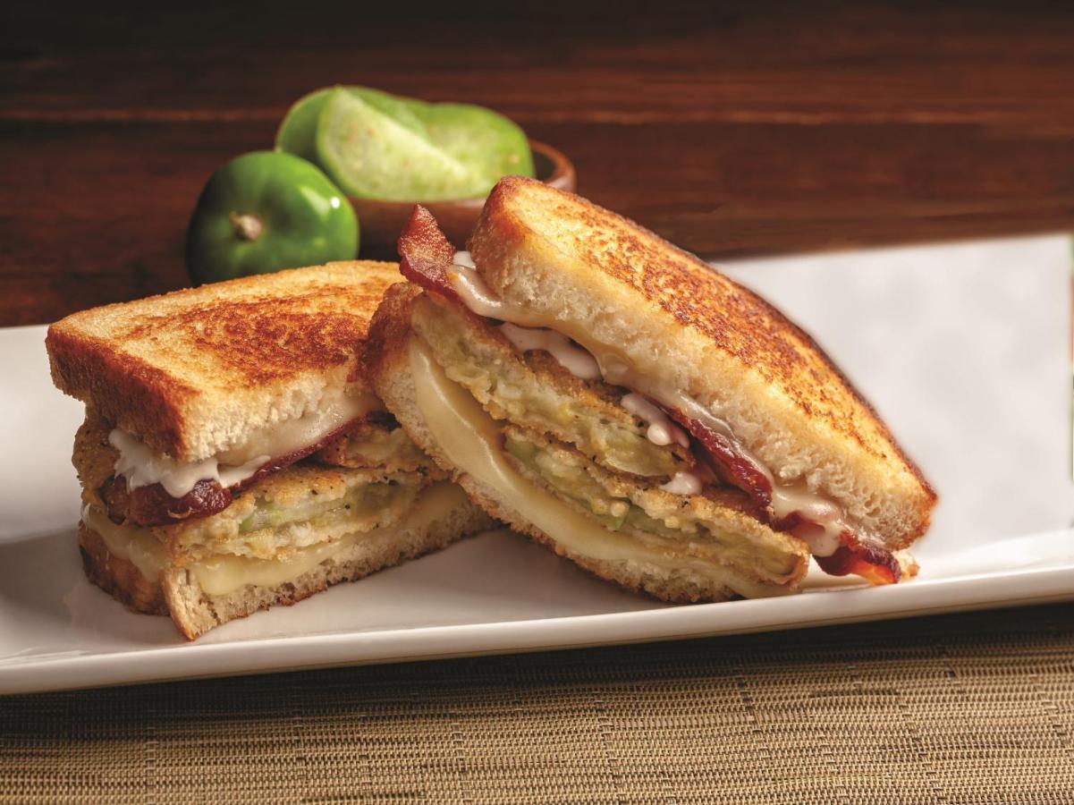 Holiday Inn & Suites - Toledo Southwest - Perrysburg By Ihg Ngoại thất bức ảnh